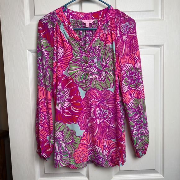 Lilly Pulitzer Tops - Lilly Pulitzer XS Elsa Silk Top Worth It‎ Print Floral Pink EUC